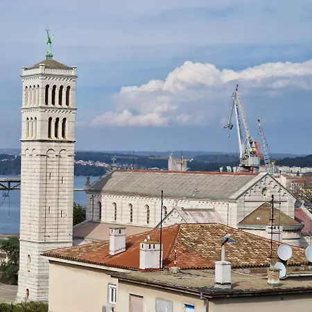 Nps - Only 10 Minutes From The * Pula
